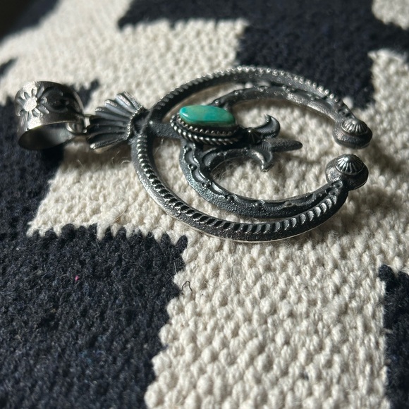 Silver and Turquoise Pendant - Picture 6 of 8